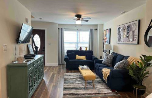 Fairview Terrace-Brand New 3BDRM, Central Location - Foto 40