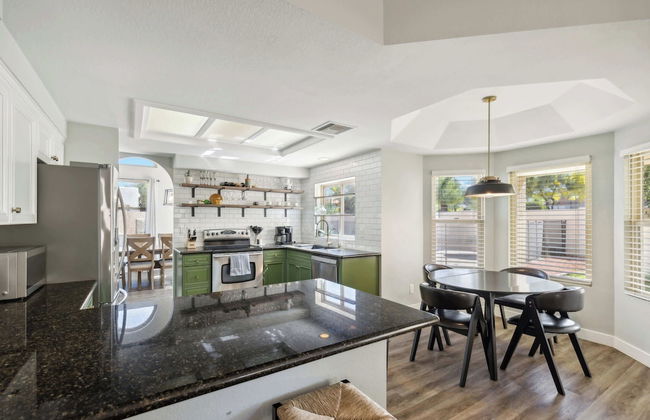 Red Mountain Retreat 5 BDR w/ Heated Pool! - Foto 15