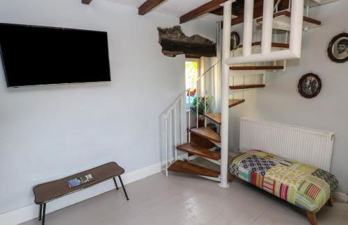 Cobwebs Corner - Photo 7