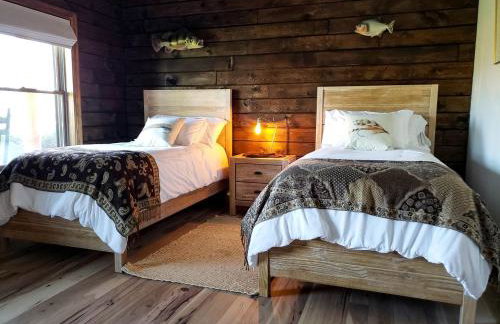Elegant Western-Style Vacation Rental with Mountain Views near Madison River in Ennis, Montana - Foto 29