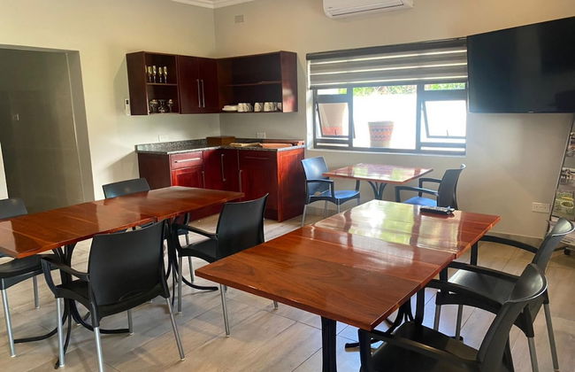 A Pristine B B Located in the Peaceful Suburb of Belvedere Harare - 2007 - Foto 21