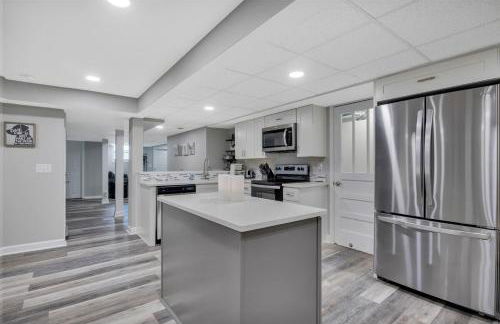 Lake Laurel Lux retreat-King-Dogs Welcome! Sleep 6 - Foto 40