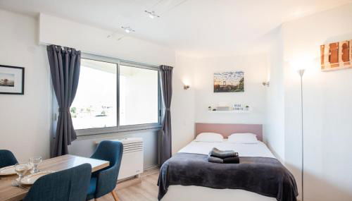 Escapade Bordeaux, tram et supermarché au pied - Foto 1