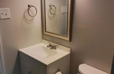 Renovated 3BR Home Close to Fort Liberty - Foto 7