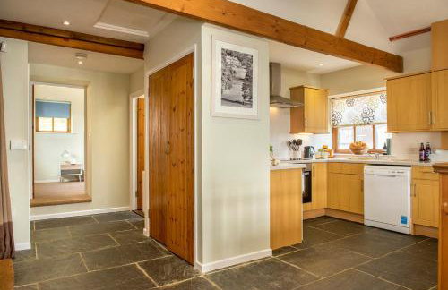 Cosy cottage on the edge of Portwrinkle beach - Photo 11