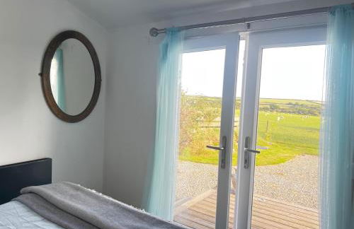 Plumstone view hot tub lodge in Pembrokeshire - Photo 14