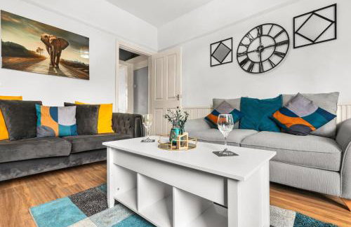 HILLTOP PLACE SUITES 5 beds for CONTRACTORS and FAMILIES near MEADOWHALL with FREE PRIVATE PARKING - Foto 4