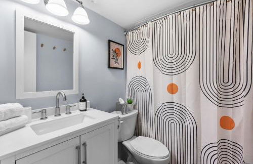 Minutes to ACL Downtown Retreat - Pool & Lake Access - Foto 30