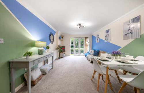 STN - Bishops's Stortford - Free Gated Parking - Two Bed Apartment - Perfect location for Stansted Airport - Foto 2
