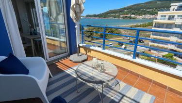 Apartamento con vistas al mar B5 Urb Puerto Azul - Foto 1