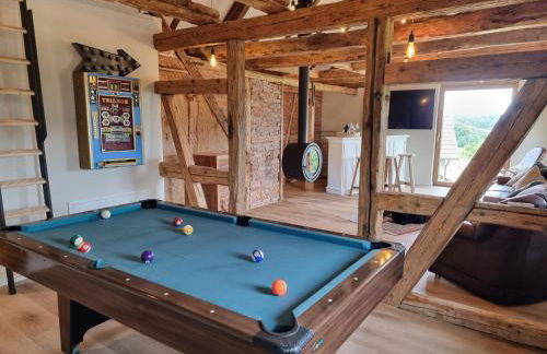 Haus am Berg mit Wellnessbereich, Bar und Panorama - Foto 3