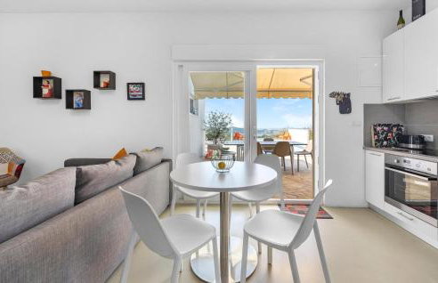 4 Bedroom Stunning Home In Jarebinjak - Photo 5