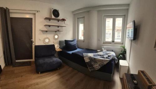 ModernesMiniZimmer-Stadtnah-SelfCheckIn-Parkplatz - Foto 2