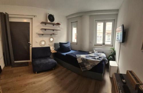 ModernesMiniZimmer-Stadtnah-SelfCheckIn-Parkplatz - Foto 2