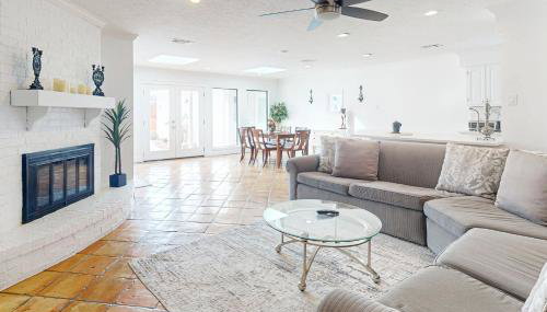 Chinatown Oasis - Photo 2