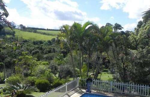 Paraiso em Piracaia - Belíssima Chácara - Photo 1