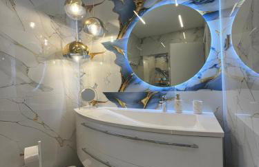 HelaMoni, New 5 Star 2 Person apartments with pool - Foto 50