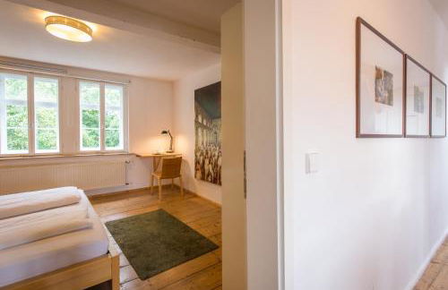 "goethezimmer" Ferienwohnung und Zimmer am Burgplatz - Foto 8