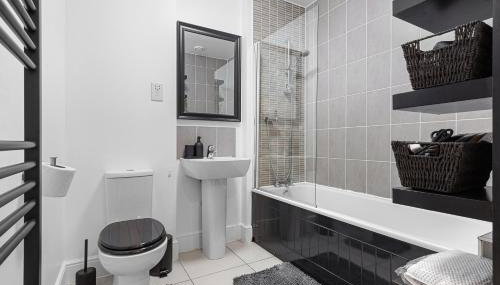 Modern 2 Bedroom Apartment in Uxbridge London free parking - Foto 4