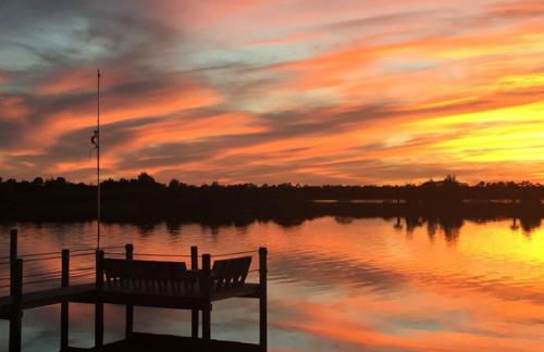 Spacious Home with Yard - half Mi to Ormond Beach! - Foto 27