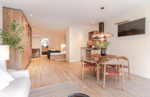 RentitSpain - Granada - Modernos Estudios, Luminosos y Excelente ubicación - Foto 3