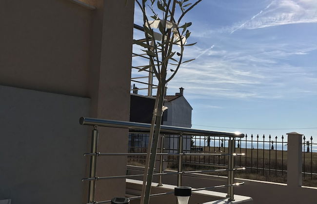 AM Beach House near Sea - Photo 25