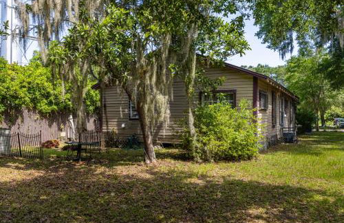 Luxury Retreat Just Steps from UF Main Campus - Foto 15