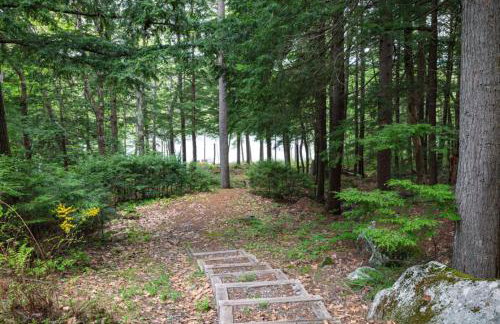 Belgrade Lake house with Dock - Photo 14
