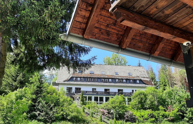 Exclusive Group House in Winterberg in the Forest - Photo 49