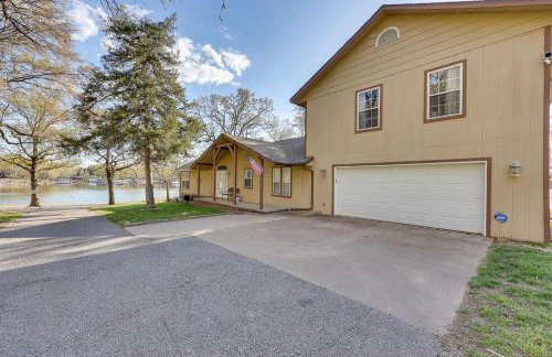 Lakefront Home with Shared Boat Ramp in Grove! - Foto 32