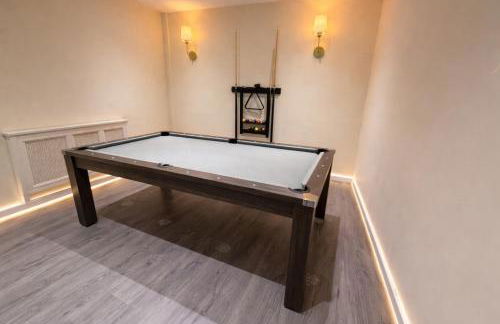 Spacious 3-Bed House with Private Yard - Foto 6