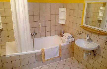 Villa Suzi - Family Farm Stay with Donkeys, Pool and Sea View near Rijeka - Photo 68