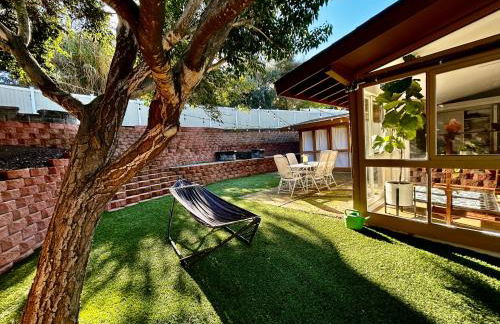 NEW Beautiful San Diego Mid-Century Treehouse - Foto 1