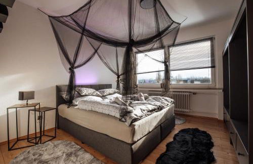 bold & black - balcony - Netflix - Wifi - 5 Person - Foto 8