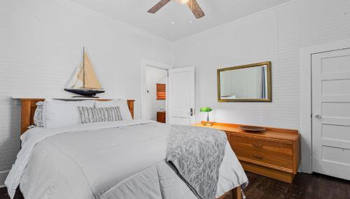 Cozy Downtown Seneca Bungalow - Foto 4