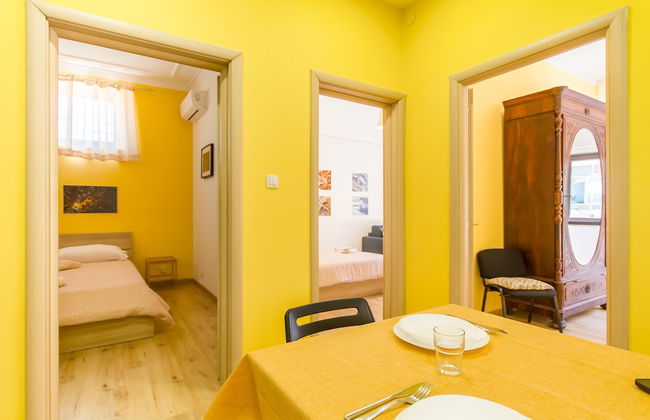 Folklore House in Historical Catania - Photo 9