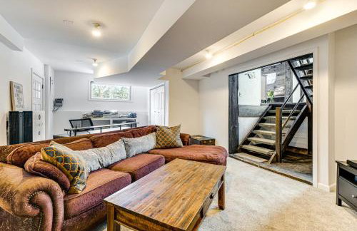 11 Mi to Sugarbush Eclectic Ski House with Hot Tub! - Foto 5