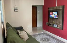 Casa com piscina bem localizada - Foto 2