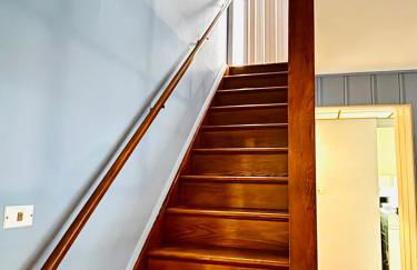 The Charming Cozy 4-Bedroom Getaway in Glen Burnie - Foto 24