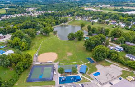 4BR, 2 & half Bath, Hot Tub, Private Parking, Near Ark - Foto 25