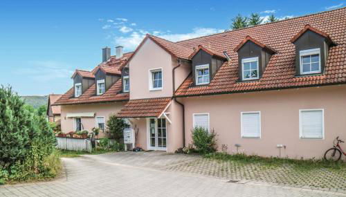 Beautiful Apartment In Heinersreuth - Photo 1