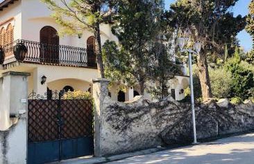 Villa Luigina - seafront villa in Capo d'Orlando - Foto 1