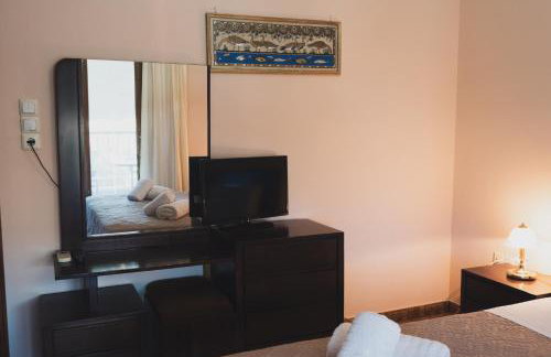 Stratigato Garden Getaway near Chios Town - Photo 15