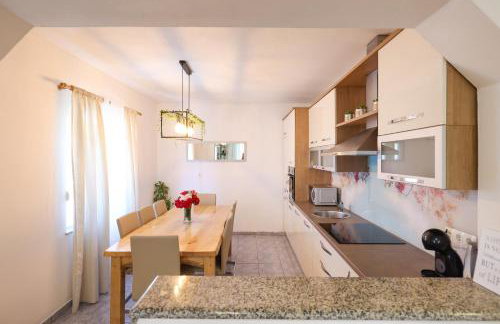 Apartment Ante with Jacuzzi & Seaview - Foto 6