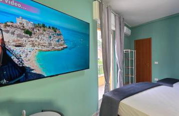 DANIEL SUPERIOR APARTMENTS - Tropea City Center - 250m from the Train Station - Foto 48