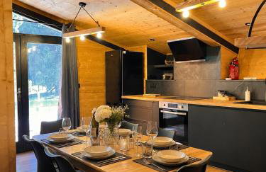 Chalet l'Epicéa T3 sous les pins avec Terrasse & Jardin à 5 min à pied des pistes P2 et commerces - Foto 1