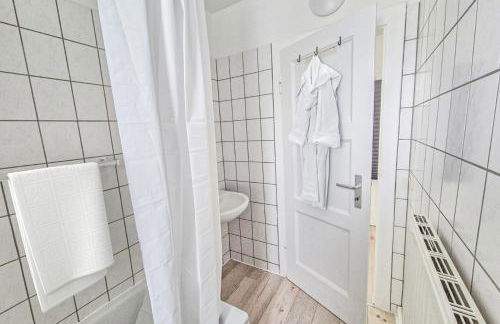 L21-Apartment Mönchengladbach, 1 Zimmer, 3 Betten, Standardisierte Ausstattung, ideal für Reisende, Pendler, Familien - Foto 7