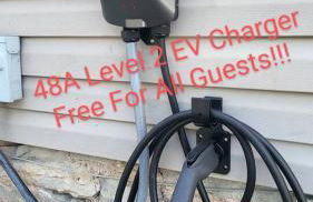 Train Themed Hobo Hideaway Near City Square - Foto 16