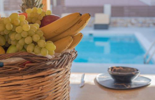 M & S Villa - 4 bedroom villa with heated pool - Foto 72