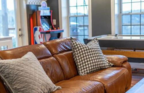 Sunset Cove Lakefront Luxury Lodge with Private Dock - Foto 34